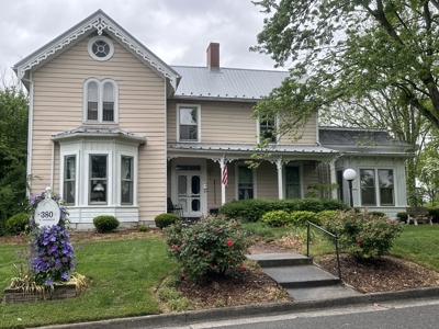 Historic In Town Home For Sale In Wytheville VA - image 1