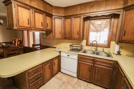 PERFECT Country Property! 4 bedroom Home w/ACREAGE and a BARN - image 13