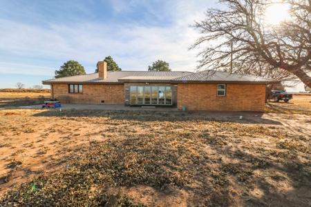 PERFECT Country Property! 4 bedroom Home w/ACREAGE and a BARN - image 34