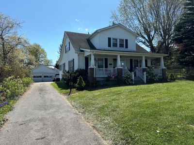 In Town Home For Sale In Wytheville, VA - image 1
