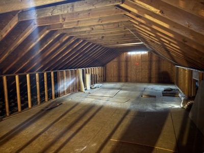 Prime Commercial Building & Lot, Multi-Purpose, Income Producing - image 28