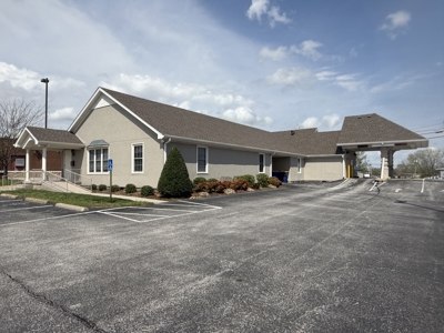 Prime Commercial Building & Lot, Multi-Purpose, Income Producing - image 11