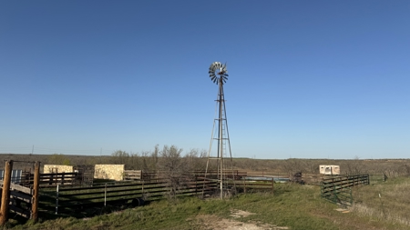 320 Acres for sale in Quanah TX - image 13