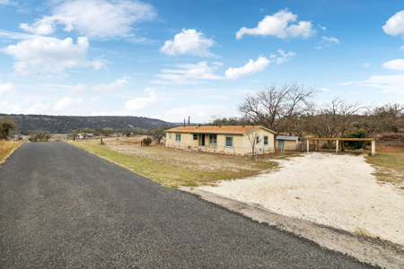 Small acreage with 2 homes at auction! - image 23