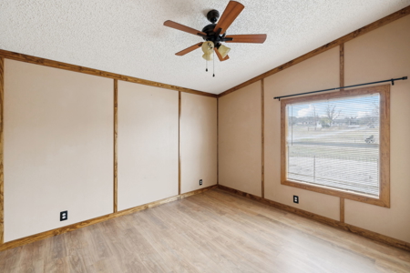 Small acreage with 2 homes at auction! - image 24