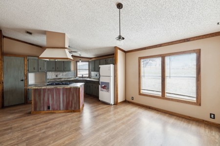 Small acreage with 2 homes at auction! - image 32