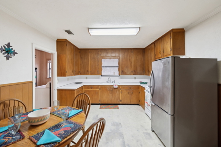 Small acreage with 2 homes at auction! - image 9