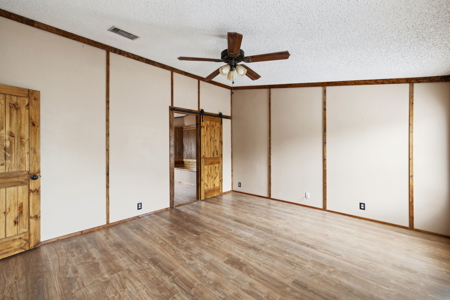 Small acreage with 2 homes at auction! - image 34