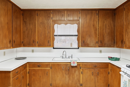 Small acreage with 2 homes at auction! - image 12
