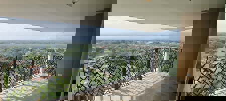 Elegant Ocean & Golf View Condo in PH Alcazar, Coronado - image 1