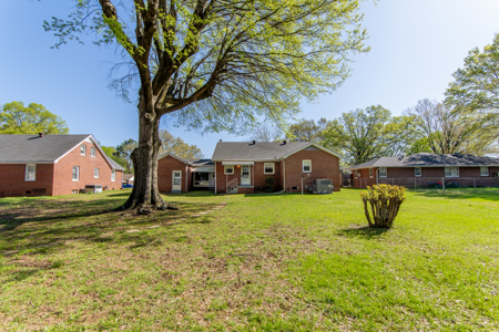 Brick Home for Sale near Hospital in Milan, Tennessee - image 28