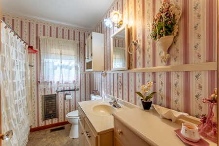Brick Home for Sale near Hospital in Milan, Tennessee - image 16