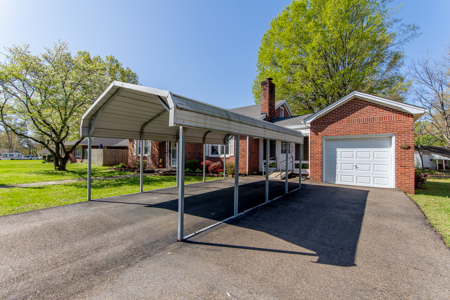 Brick Home for Sale near Hospital in Milan, Tennessee - image 31