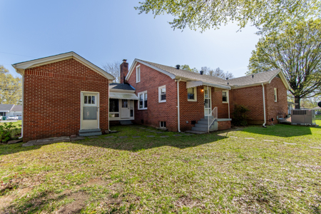 Brick Home for Sale near Hospital in Milan, Tennessee - image 26