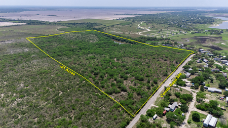 60 Acres of Prime South Texas Brushland with Wildlife, Water - image 5