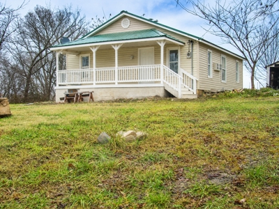 Move-In Ready Country Home on 3 Acres - Ozark County, MO - image 5