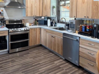 1972 Split Level 3 bed, 2 bath Home For Sale In La Crosse, WA - image 19