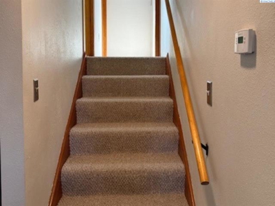 1972 Split Level 3 bed, 2 bath Home For Sale In La Crosse, WA - image 22