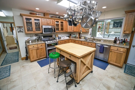Country Home & Vineyard for Sale in in Ellettsville, IN - image 26
