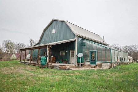 Country Home & Vineyard for Sale in in Ellettsville, IN - image 19