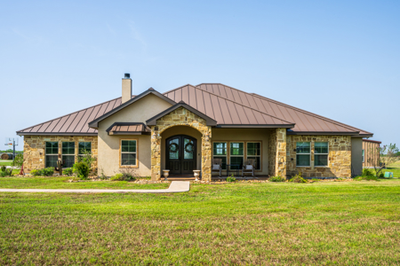 25+/- Acre Equestrian Property with Home & Barndominium - image 1