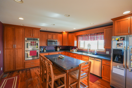 Custom Home on 3 Acres – Moravia, IA - image 5