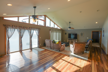 Custom Home on 3 Acres – Moravia, IA - image 1