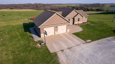 Custom Home on 3 Acres – Moravia, IA - image 36