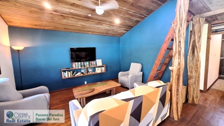 Modern Home and Cabin Near the Beach in Bluff Beach, Panama - image 18