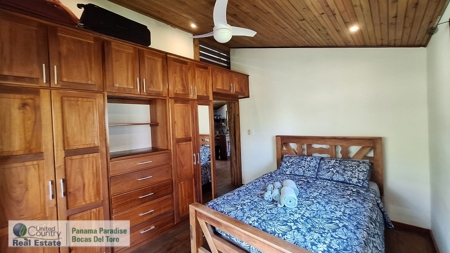 Modern Home and Cabin Near the Beach in Bluff Beach, Panama - image 13