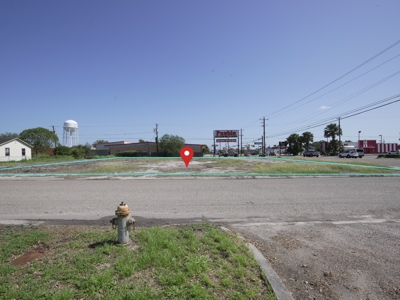 Commercial Property in the Heart of Kingsville, Tx - image 6