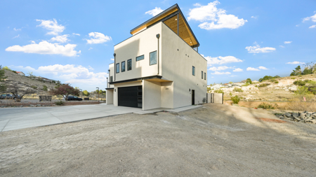 Luxury Modern Townhome in Grand Junction - 3 Story - image 2