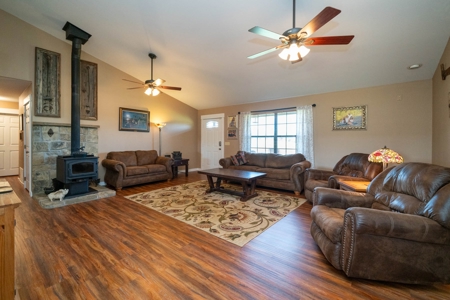 East TX Ranch, Multi-Generational Living, Pasture and Pond - image 21