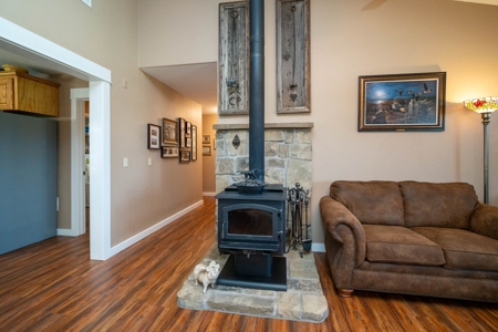 East TX Ranch, Multi-Generational Living, Pasture and Pond - image 23