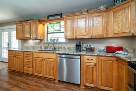 East TX Ranch, Multi-Generational Living, Pasture and Pond - image 29