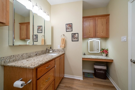 East TX Ranch, Multi-Generational Living, Pasture and Pond - image 39