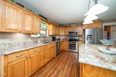 East TX Ranch, Multi-Generational Living, Pasture and Pond - image 27