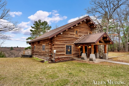 Custom Log Home on 10+ Acres with private Muskegon river frontage - image 3