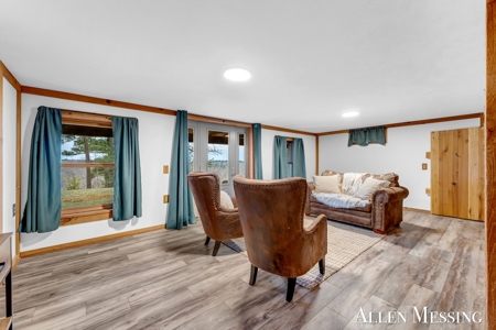 Custom Log Home on 10+ Acres with private Muskegon river frontage - image 27