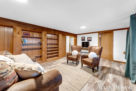 Custom Log Home on 10+ Acres with private Muskegon river frontage - image 21