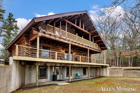 Custom Log Home on 10+ Acres with private Muskegon river frontage - image 33