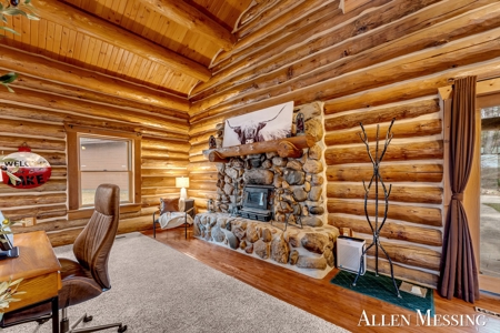 Custom Log Home on 10+ Acres with private Muskegon river frontage - image 16