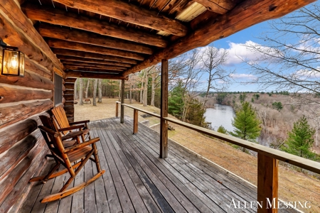 Custom Log Home on 10+ Acres with private Muskegon river frontage - image 28