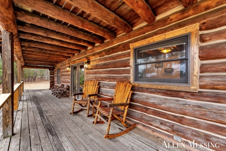 Custom Log Home on 10+ Acres with private Muskegon river frontage - image 32