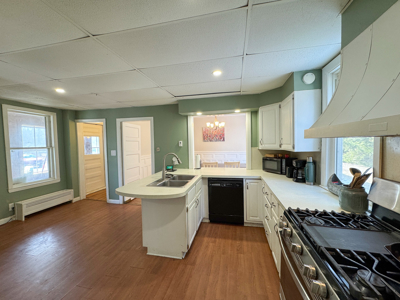 Beautiful Victorian Farmhouse in Presque Isle Maine! - image 8