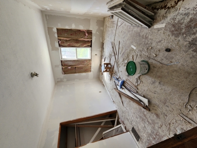 Fixer-Upper Home for Sale in Robinson, IL – Includes Extra Lot - image 4