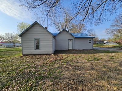 Opportunities Galore with this Home in Hamilton, MO - image 7