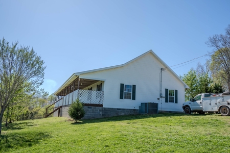 Country Home For Sale in Leoma TN - image 6