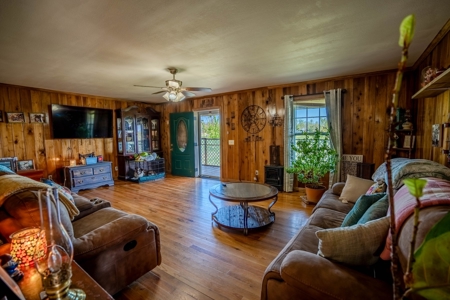 Country Home For Sale in Leoma TN - image 25