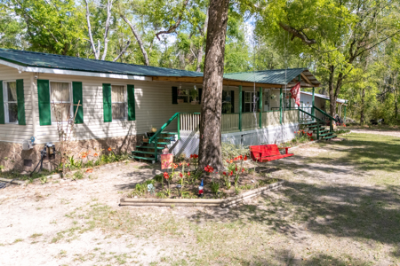 4 Bedroom, 2 Bath on 6.3 Wooded Acres – Live Oak, FL! - image 5